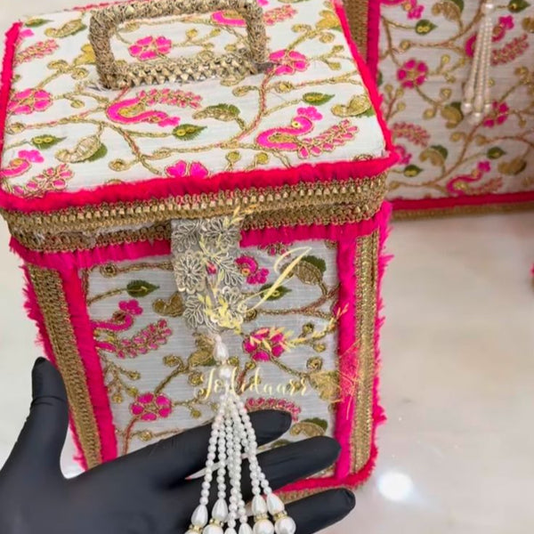 JODIDAARR FLORAL BHAJII PEEPA SET| SET OF 3